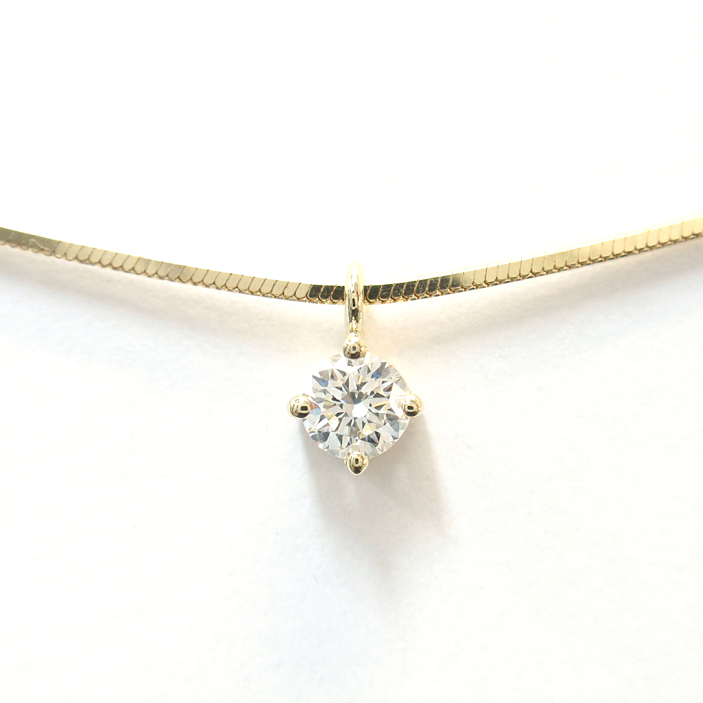 Klassiches Brillantcollier in Gelbgold