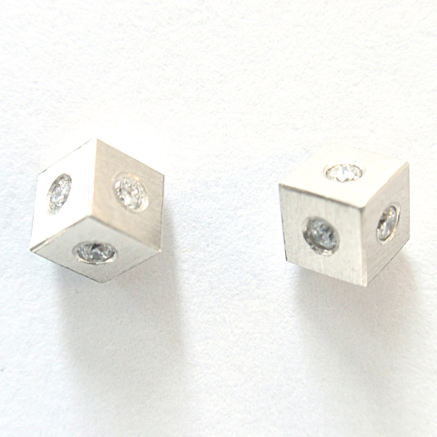 Platin-Ohrstecker Platin-Ohrstecker