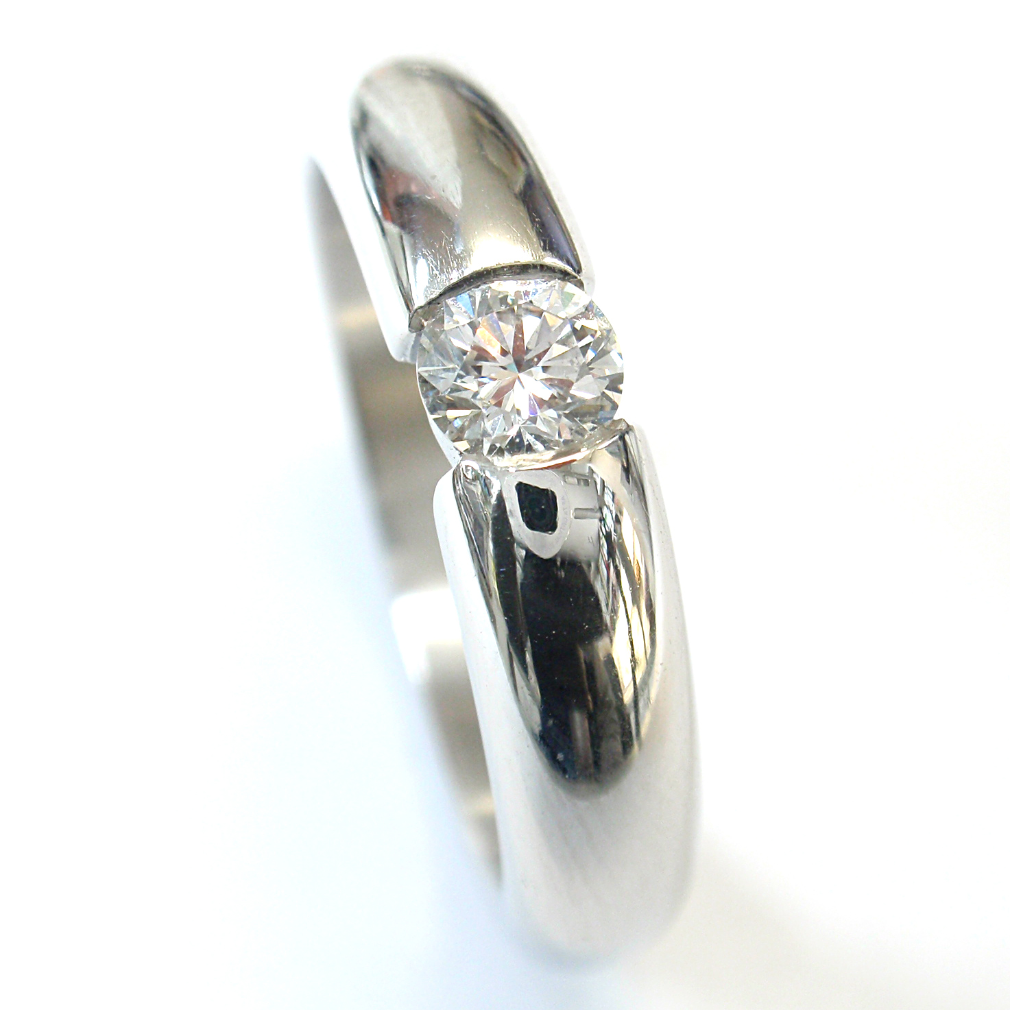 Hochglanz Damen-Platinring Hochglanz Damen-Platinring