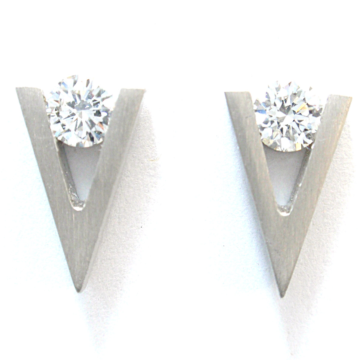 Design-Platin-Brillantstecker Design-Platin-Brillantstecker