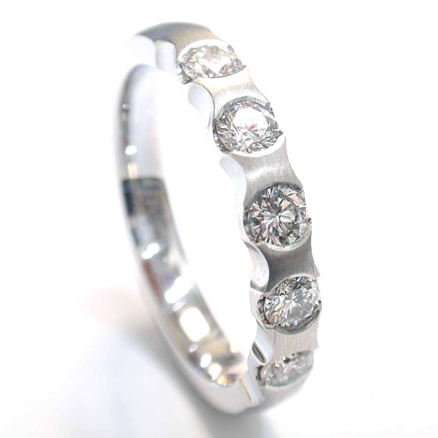 Memoirering in Weißgold Memoirering in Weißgold