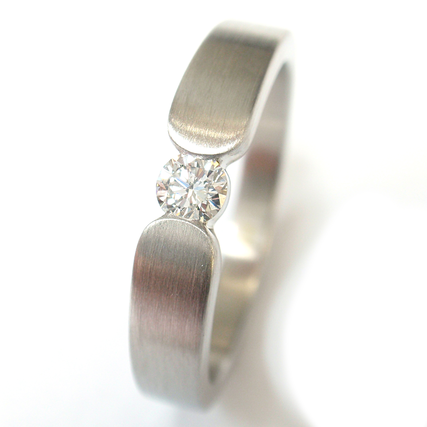 Damenring aus Platin 950 Damenring aus Platin 950